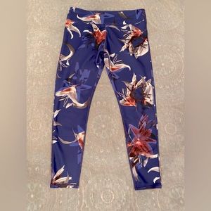 NWOT Fabletics Powerform Dhyana “The Do-It-All” legging, Midnight Tiger Lily